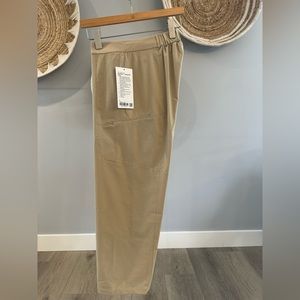 lululemon Ventlight Cargo MR Crop